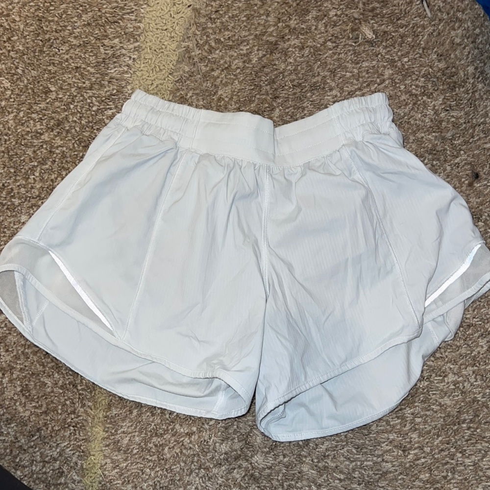 Lulu shorts- 4 inch!!!